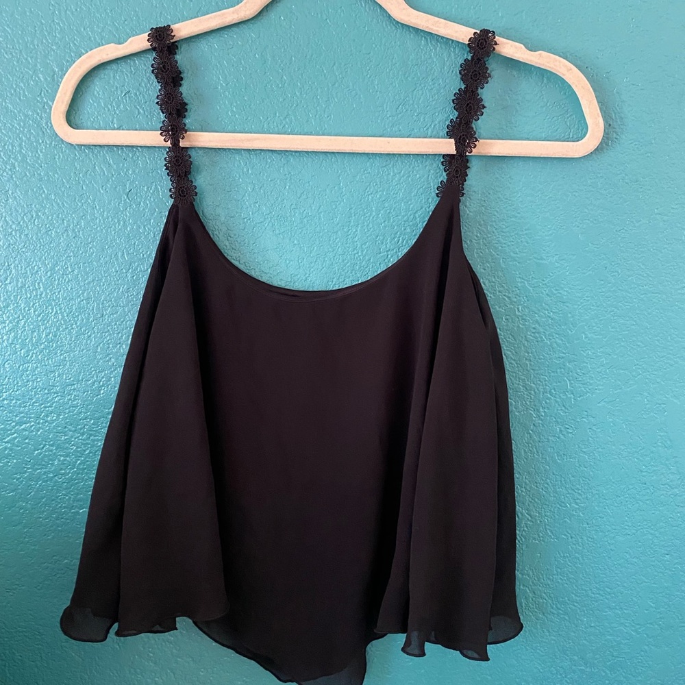 Black flower crop top